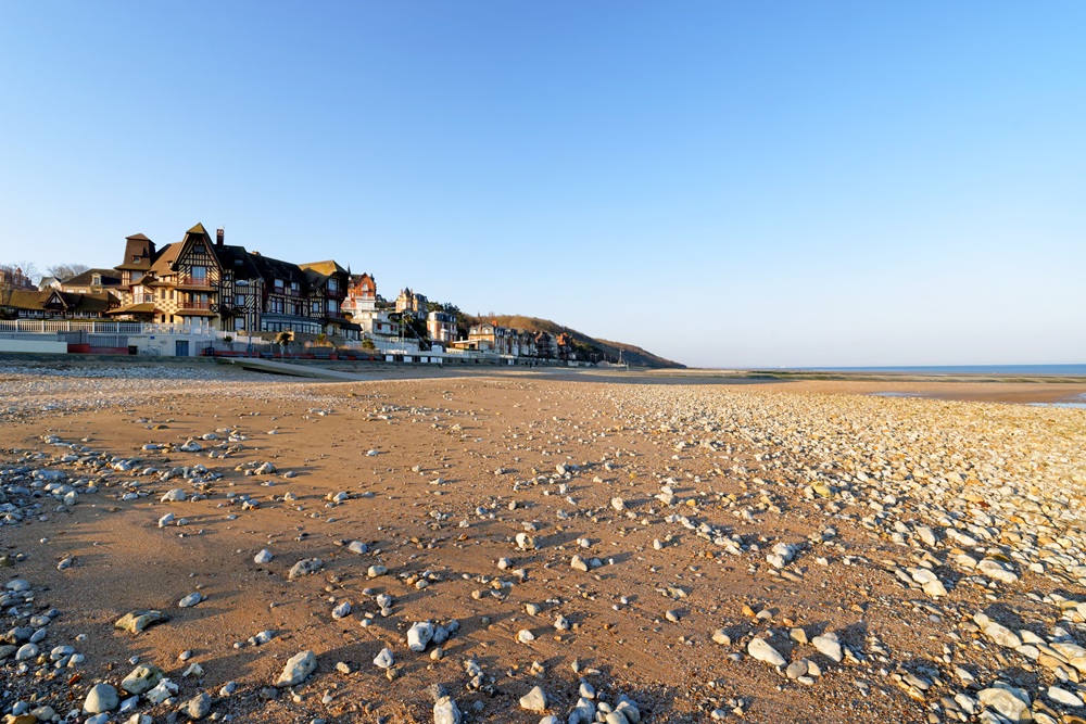 Airbnb : le littoral de la Manche, grand gagnant de l’été 2026Linda Lainé