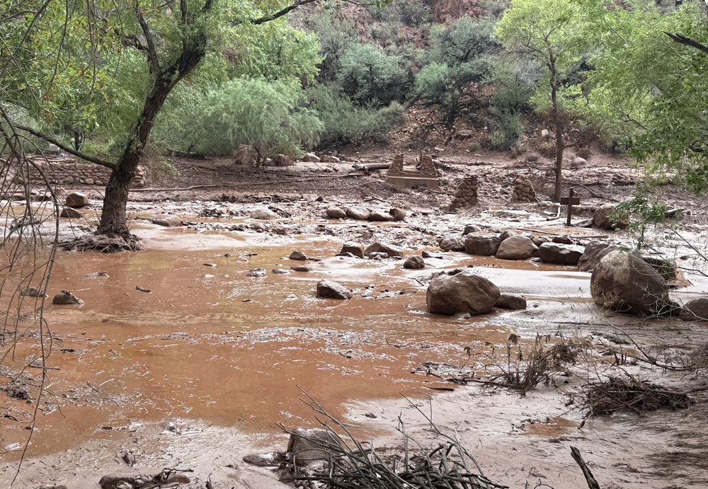 Crue au Grand Canyon : deux morts, une personne encore portée disparueL’Echo touristique avec l’AFP
