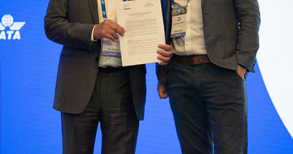 oneworld, All 15 Members, Commit to Buckingham Palace Declaration