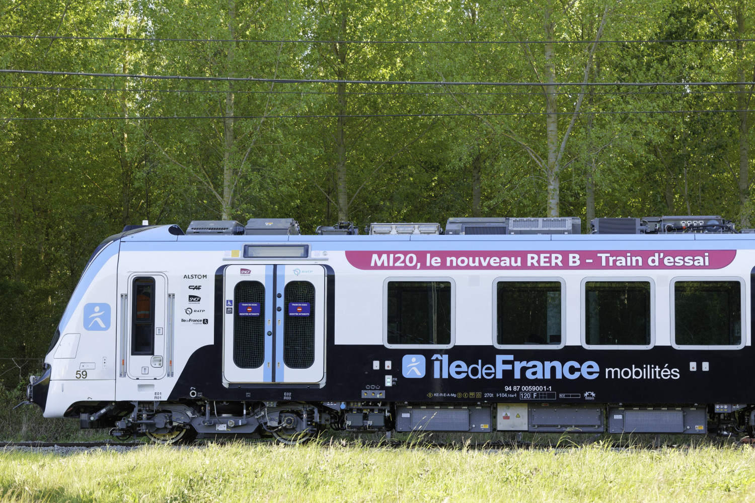 IDFM et SNCF Voyageurs signent un contrat de 7,2 milliards d’euros pour les trains et RER franciliensMargot Ladiray